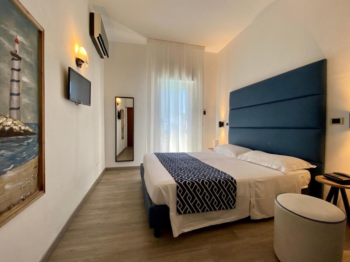פונטבלנדה Hotel Rombino מראה חיצוני תמונה