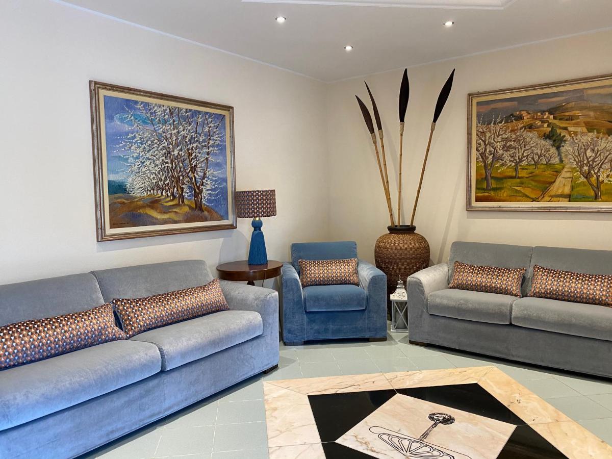 פונטבלנדה Hotel Rombino מראה חיצוני תמונה