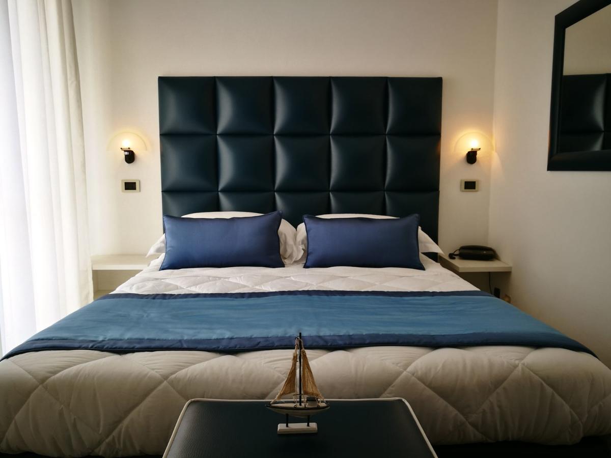 פונטבלנדה Hotel Rombino מראה חיצוני תמונה