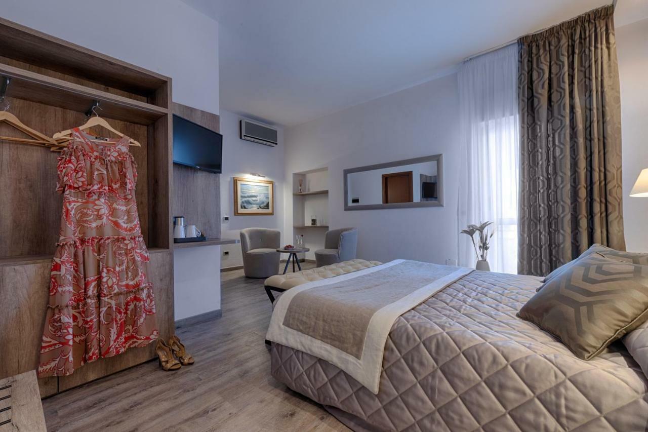 פונטבלנדה Hotel Rombino מראה חיצוני תמונה